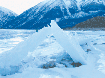 Twin Lakes Ice.gif (50175 bytes)
